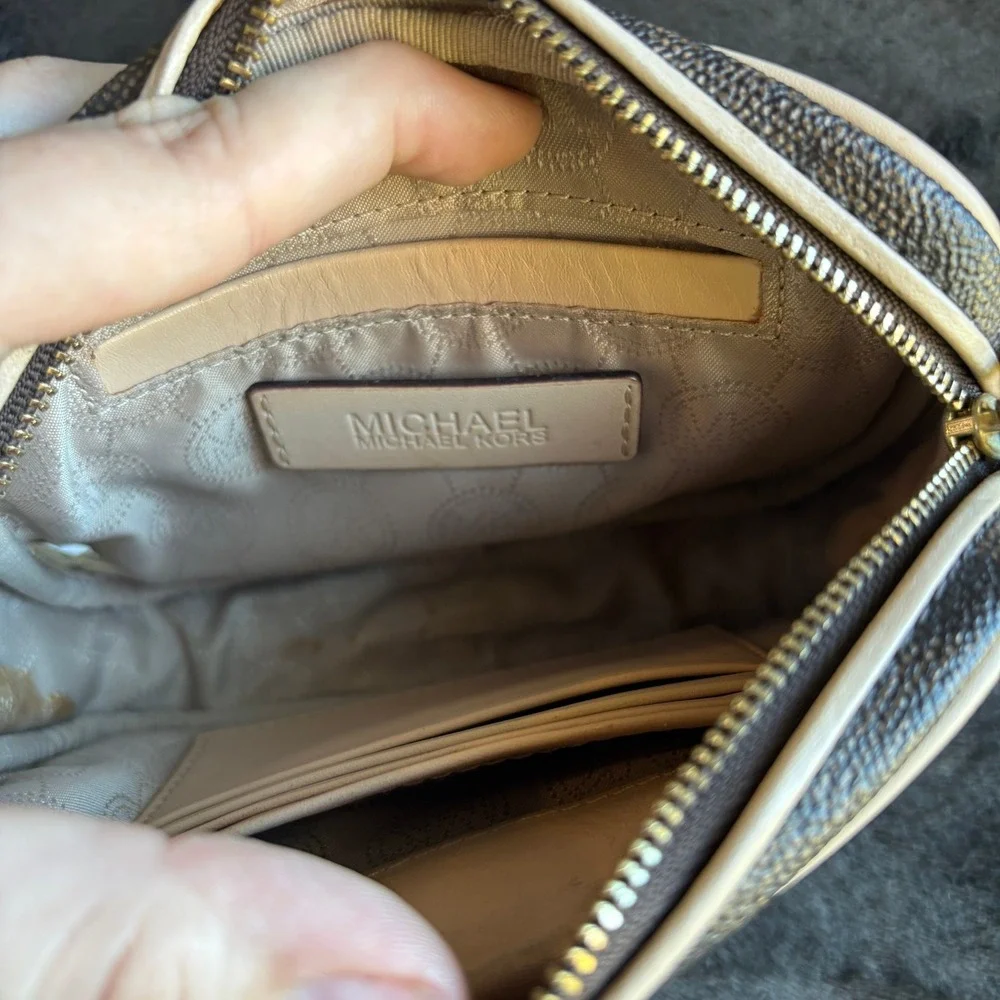 Michael Kors Monogram‎ Camera Crossbody Bag Gold Chain Beige Trim